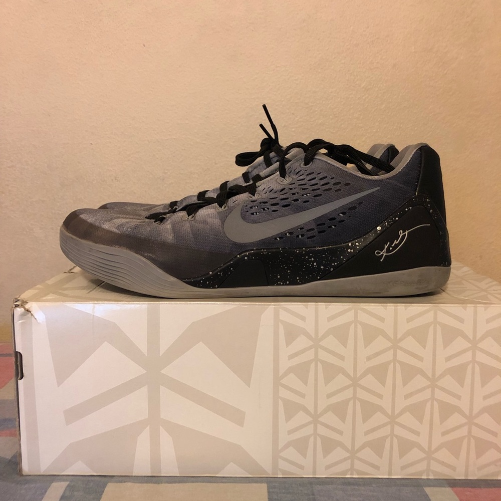 Kobe 9 Grey